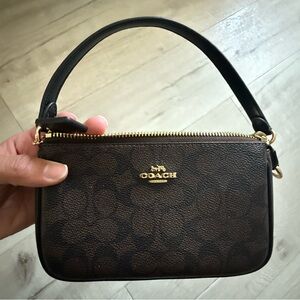 COACH NOLITA 19 SIG CANVAS BLACK/BROWN